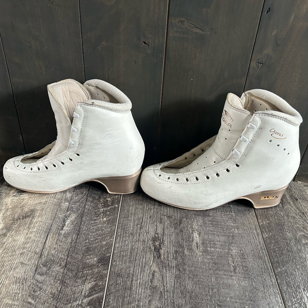 Edea Corus Women’s Figure Skates 255 - Picture 3 of 5